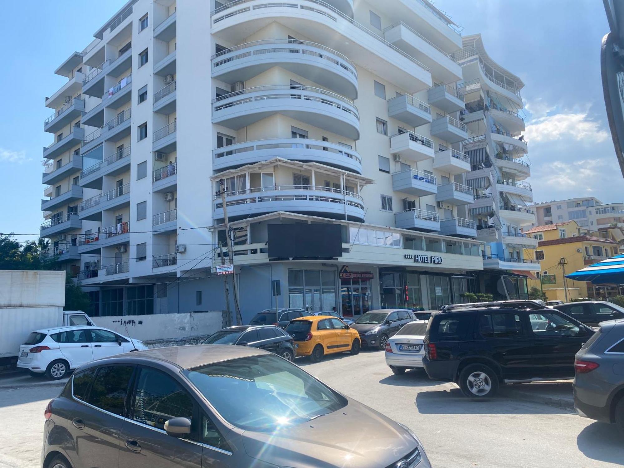 Apartment Barden Вльора Екстер'єр фото