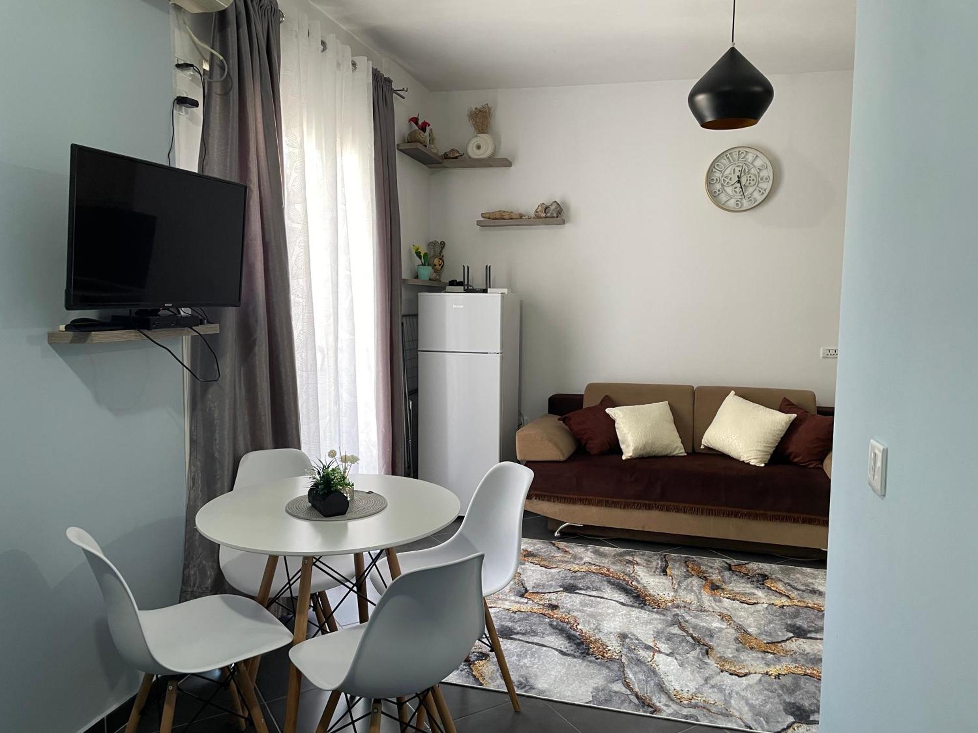 Apartment Barden Вльора Екстер'єр фото